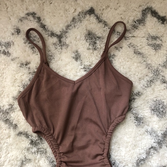 Ribbed V-Neck Waist Side Cutout Tie Ruched Slinky Bodycon Mini Dress Coffee S - Picture 10 of 15